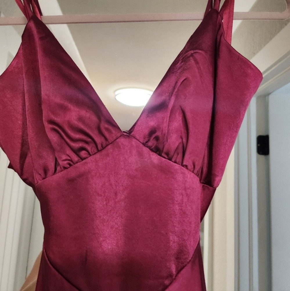 City Lights Cut-Out Waist Strappy Back Midi Dress Fuschia XS - Picture 3 of 4